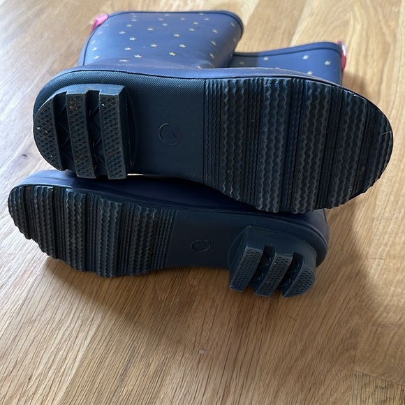 Cat & Jack Rain Boots. - Picture 4 of 10